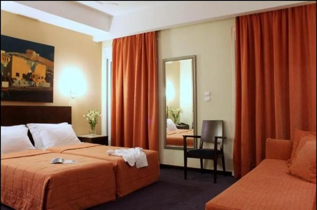 QUADRUPLE STANDARD Room, Museum Hotel, Athens