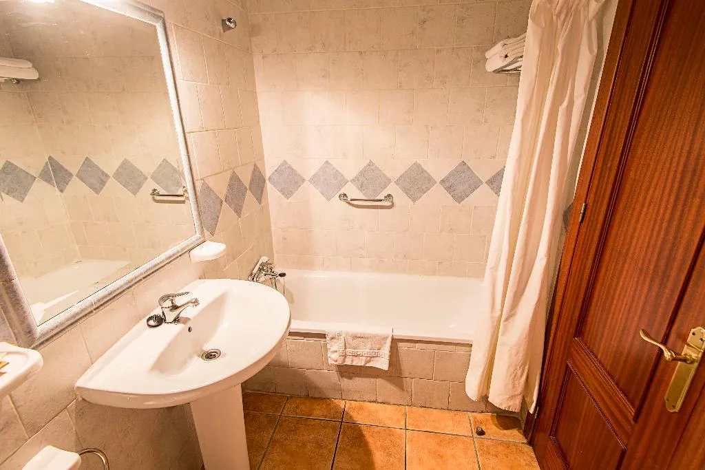 TWIN STANDARD Room, Marissal, Costa Del Sol