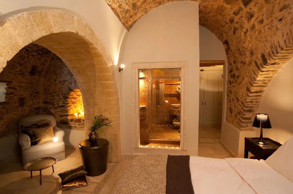 Room, Kinsterna Hotel, Kalamata