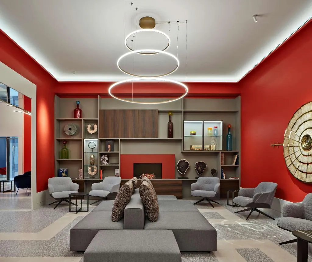 Lobby, de Bonart Naples-Curio Collection by Hilton, Naples