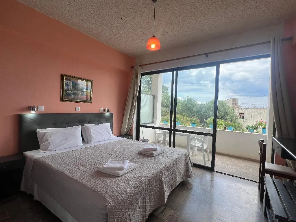 STUDIO SEA VIEW CAPACITY 2 Room, Andromaches Holiday apartments, Corfu