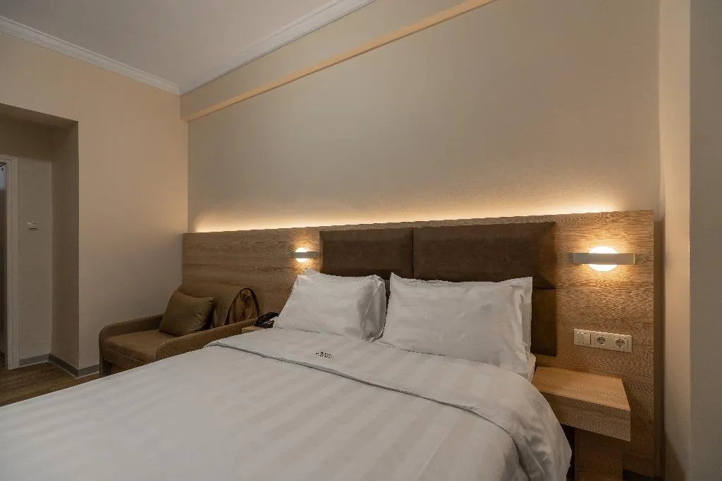 Double or Twin PROMO Room, Attalos Hotel, Athens