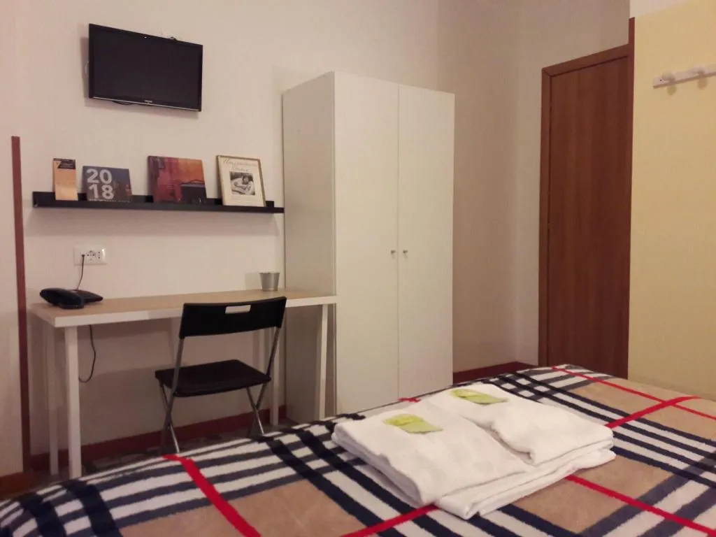 Room, Hotel Brivio, Milan