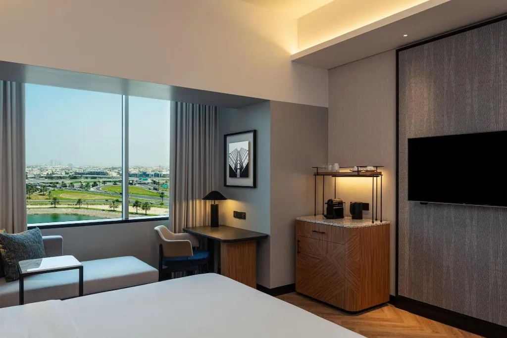 DOUBLE CLUB KING BED Room, Sheraton Dubai Mall of the Emirates Hotel, Dubai