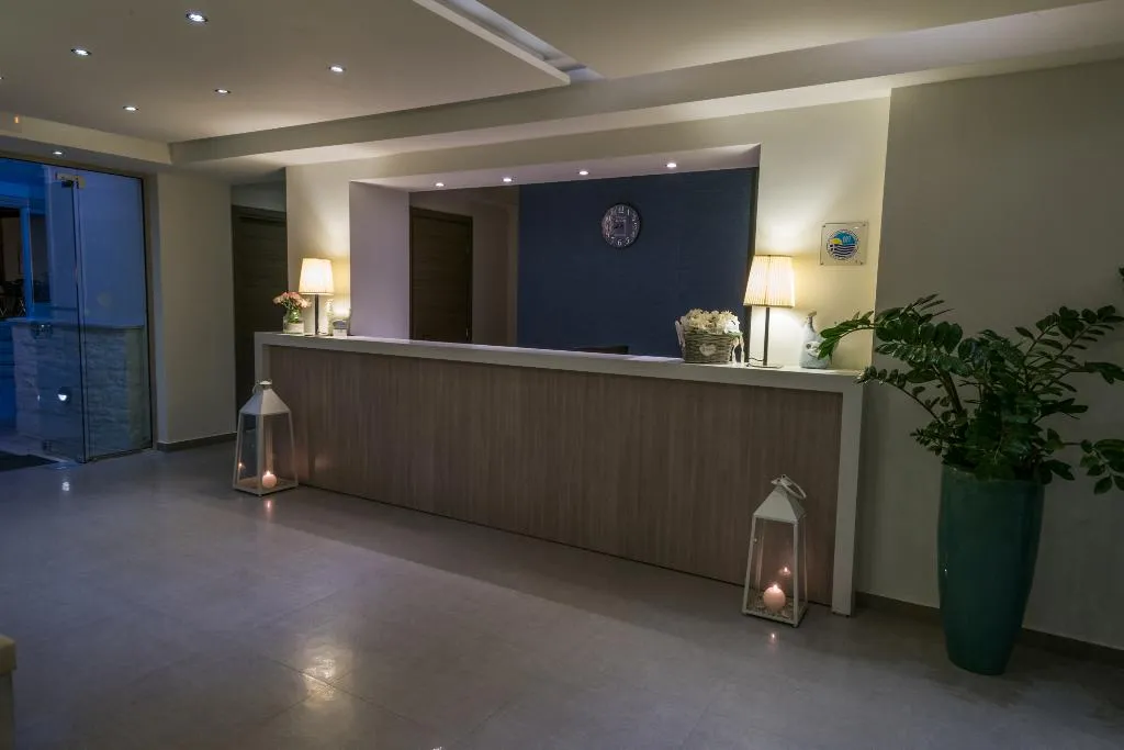 Lobby, Iperion Beach, Crete