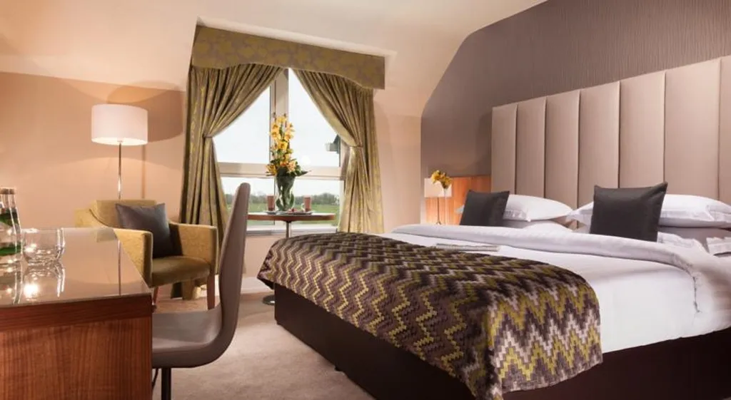 DOUBLE EXECUTIVE Room, Castleknock Hotel and Country Club, Dublin