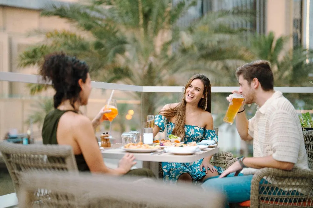 Restaurant, Crowne Plaza Dubai Marina, Dubai