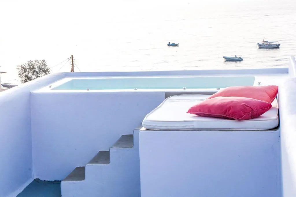 Sports and Entertainment, Blue Waves, Santorini
