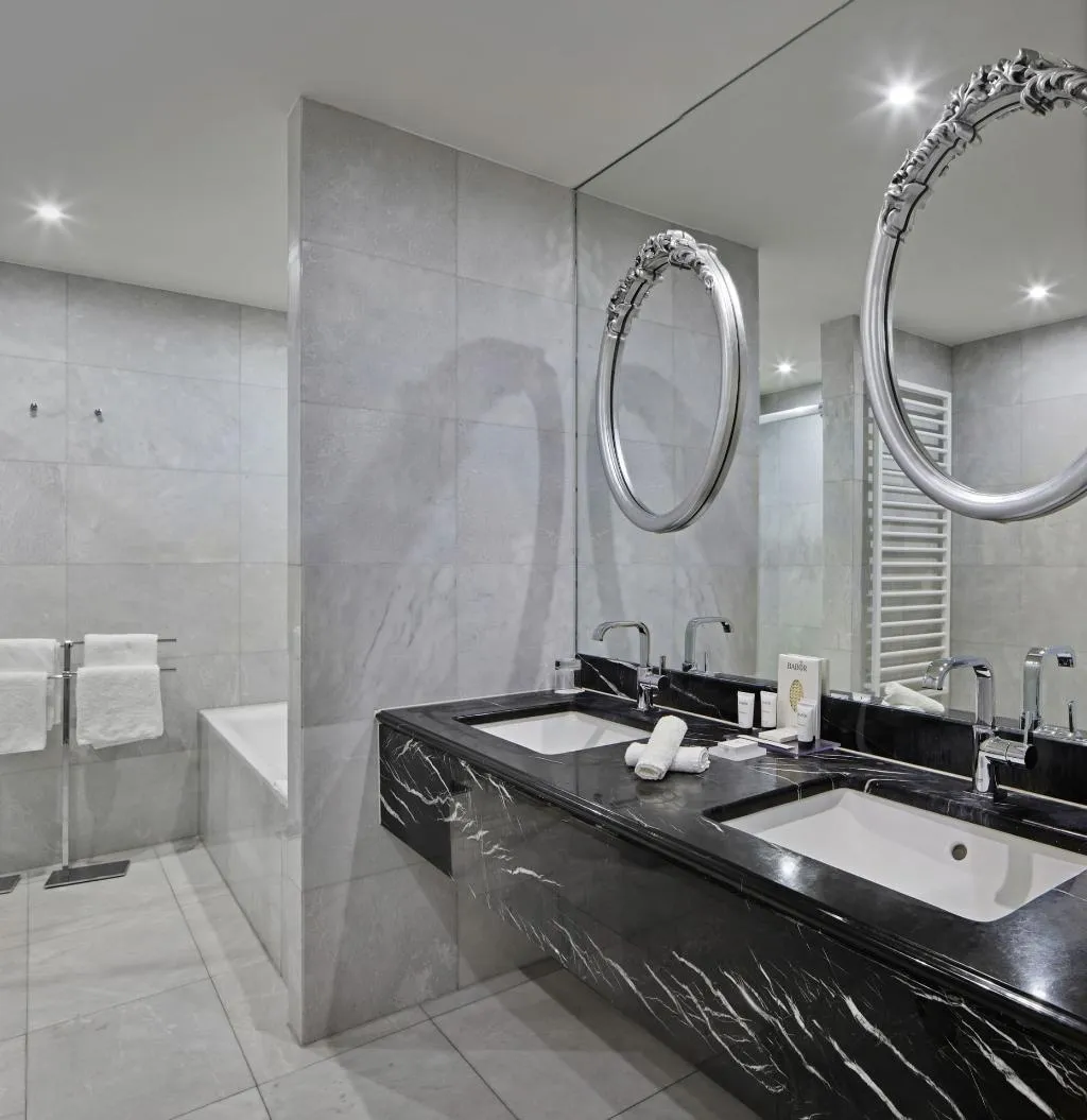 SUITE DUPLEX Room, Titanic Gendarmenmarkt Berlin, Berlin