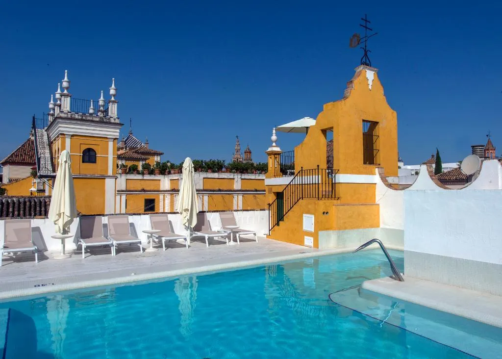 Pool, Casas de la Juderia, Seville