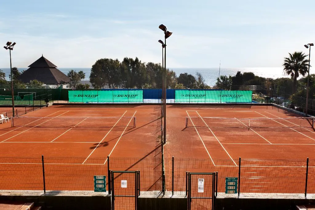 Sports and Entertainment, The Oasis by Don Carlos Resort, Costa Del Sol