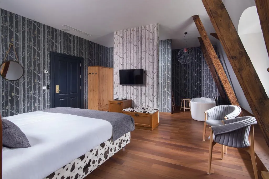 DOUBLE DELUXE Room, Relais & Chateaux Hotel Quadrille - Adults Only, Gdansk