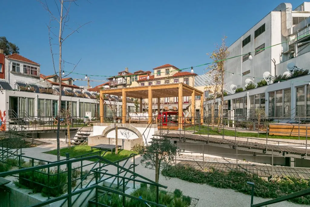 Terrace, Selina Porto, Porto