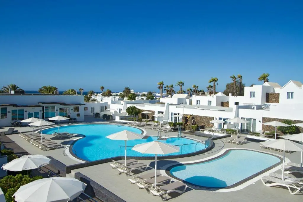 Pool, Hyde Park Lane, Lanzarote