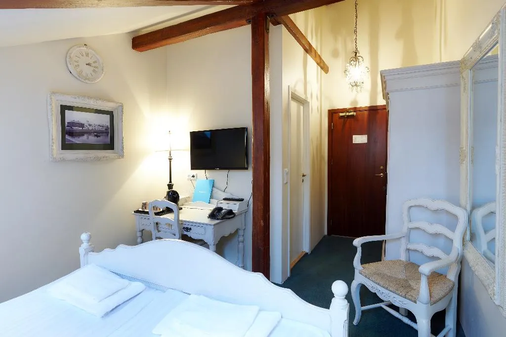 Room, Fosshotel Baron, Reykjavik