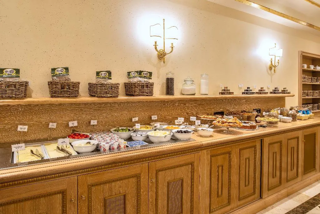 Restaurant, River Palace Hotel, Rome