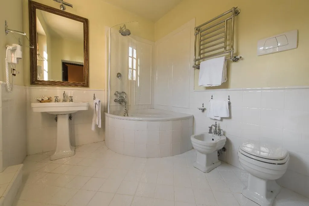 DOUBLE SUPERIOR Room, Borgo di Pietrafitta Relais, Florence