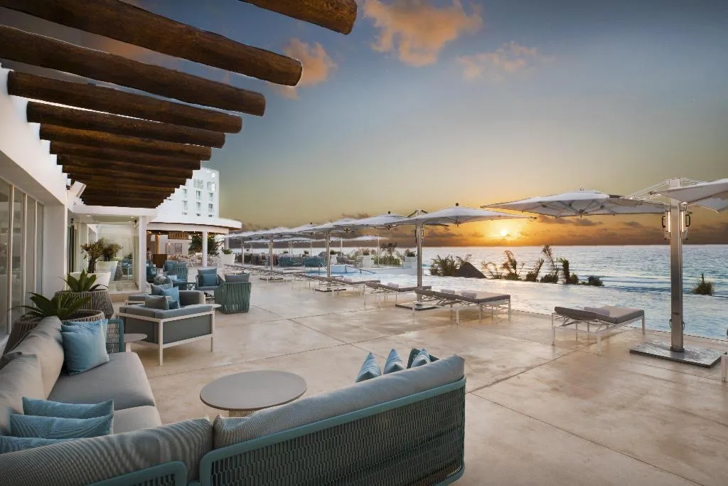 Terrace, Le Blanc Spa Resort All inclusive - Adults Only, Cancun Area