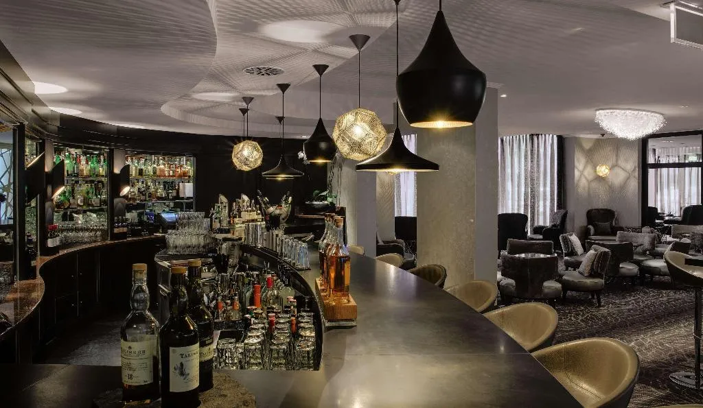 Bar, Hilton Munich Park, Munich