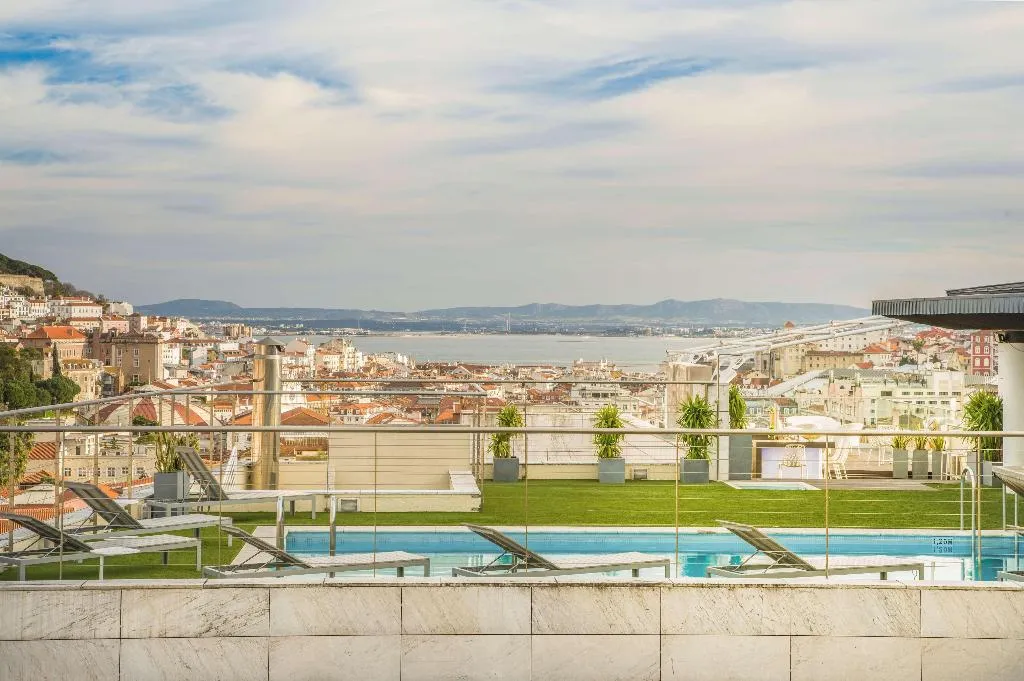 Pool, NH Collection Lisboa Liberdade, Lisbon