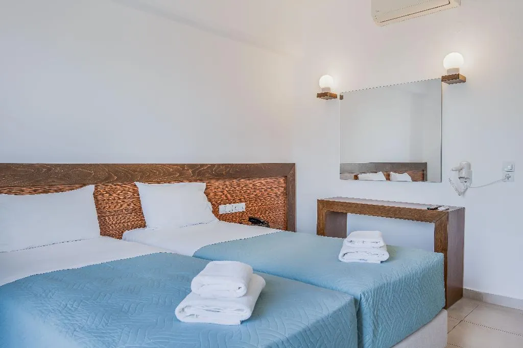 TRIPLE GARDEN VIEW Room, Creta Verano, Crete