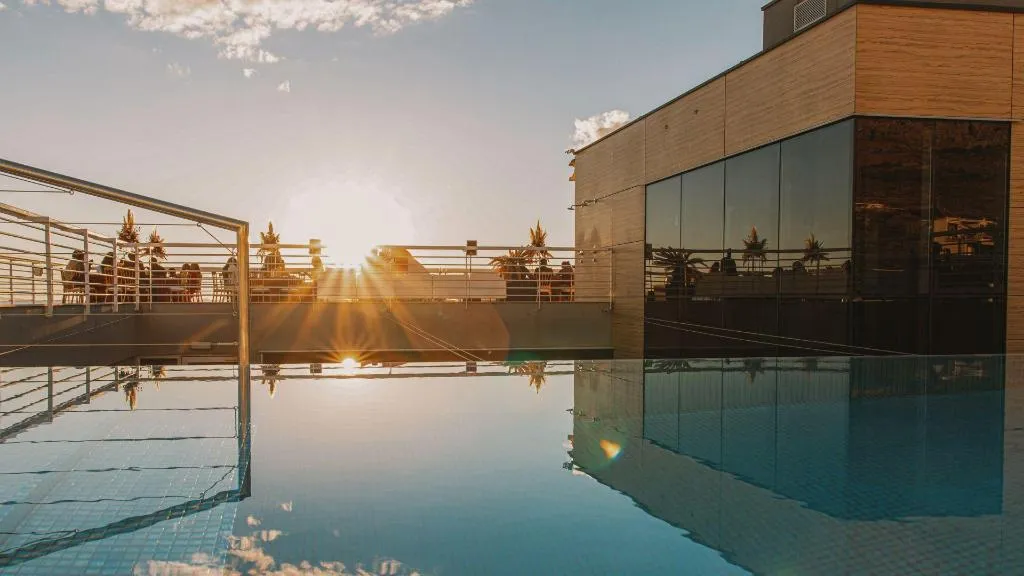 Pool, Split, Split