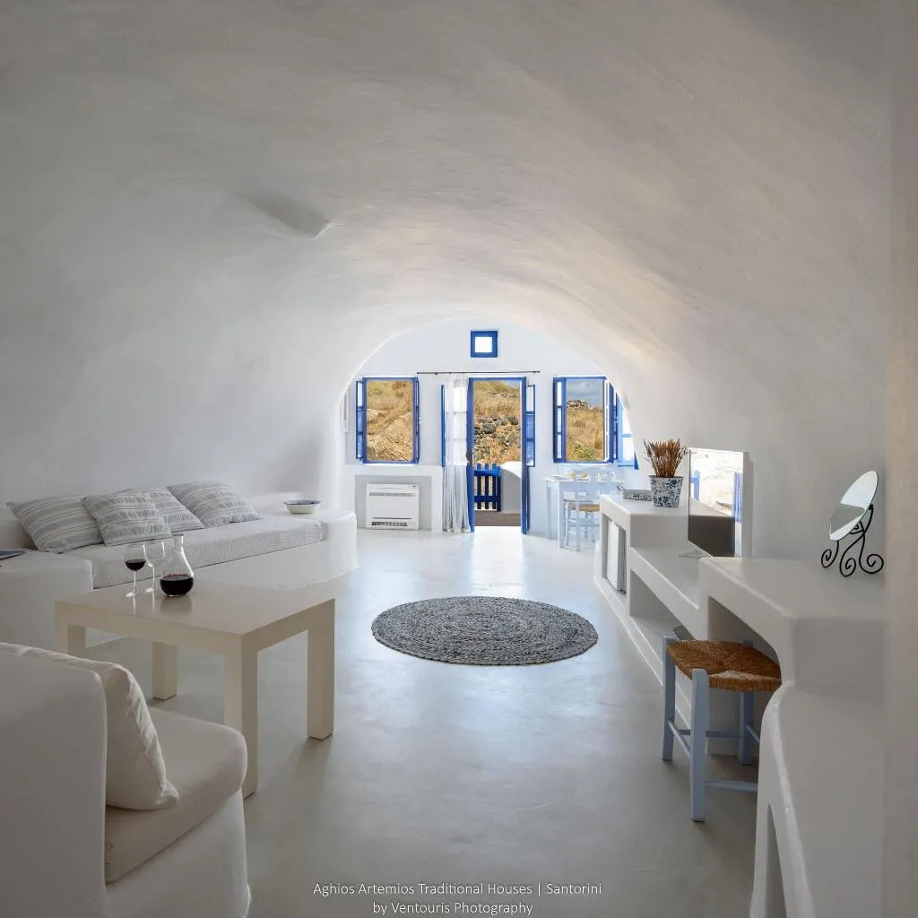Room, Aghios Artemios Traditional Houses, Santorini