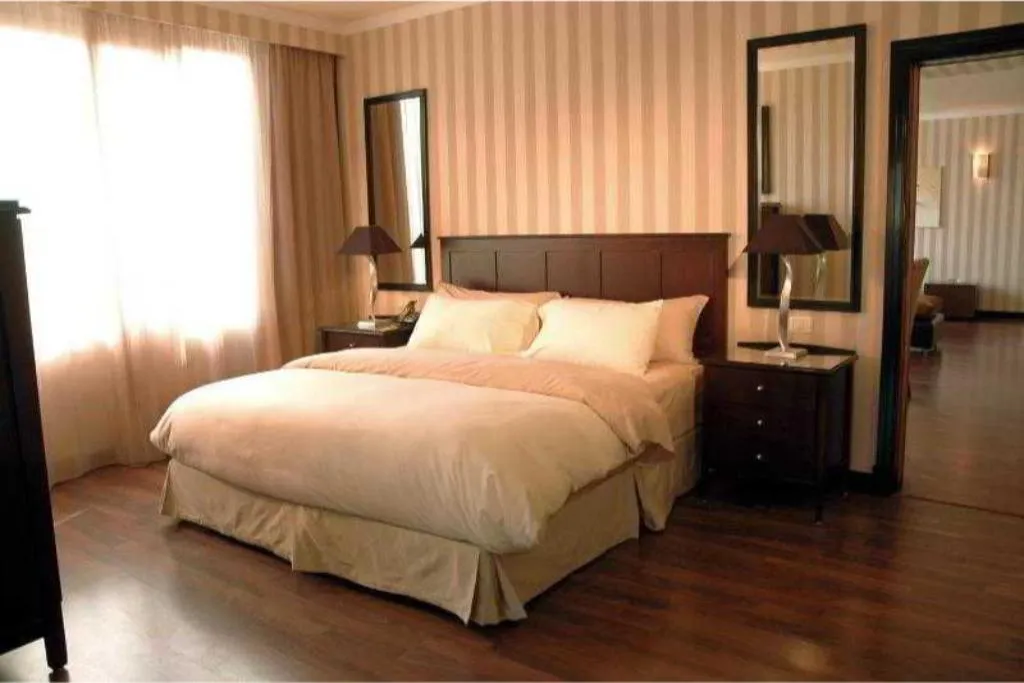 JUNIOR SUITE CLASSIC Room, Le Meridien Pyramids, Cairo