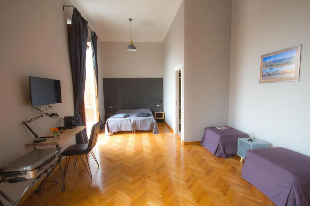 Room, Sanfelice, Naples