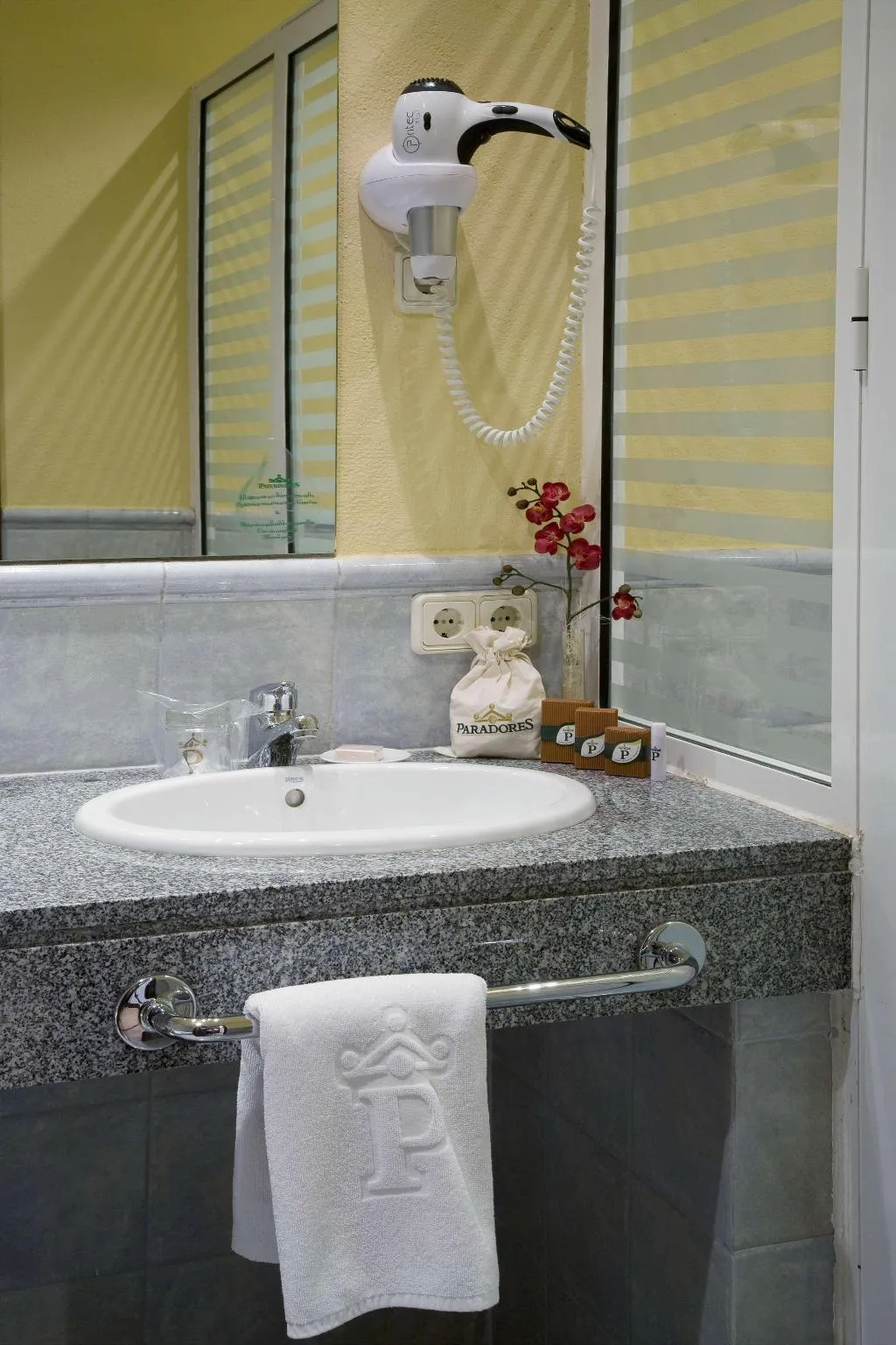 DOUBLE STANDARD Room, Parador de Plasencia, Madrid