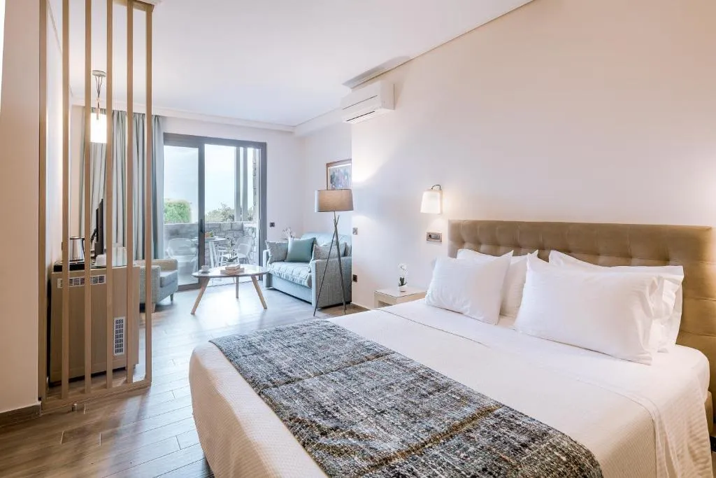JUNIOR SUITE STANDARD Room, Akti Taygetos Conference Resort, Kalamata