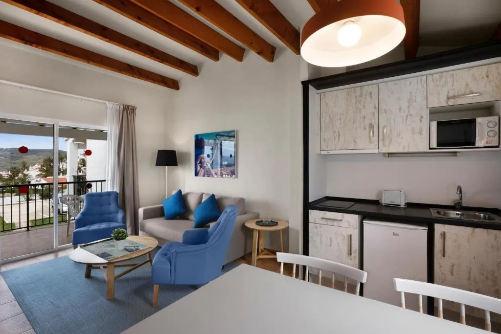 APARTMENT SEA VIEW Room, TRH Tirant Playa, Menorca