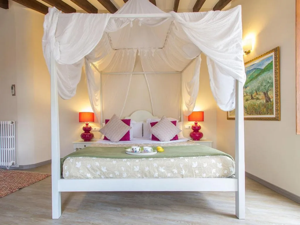Room, Can Abril, Majorca