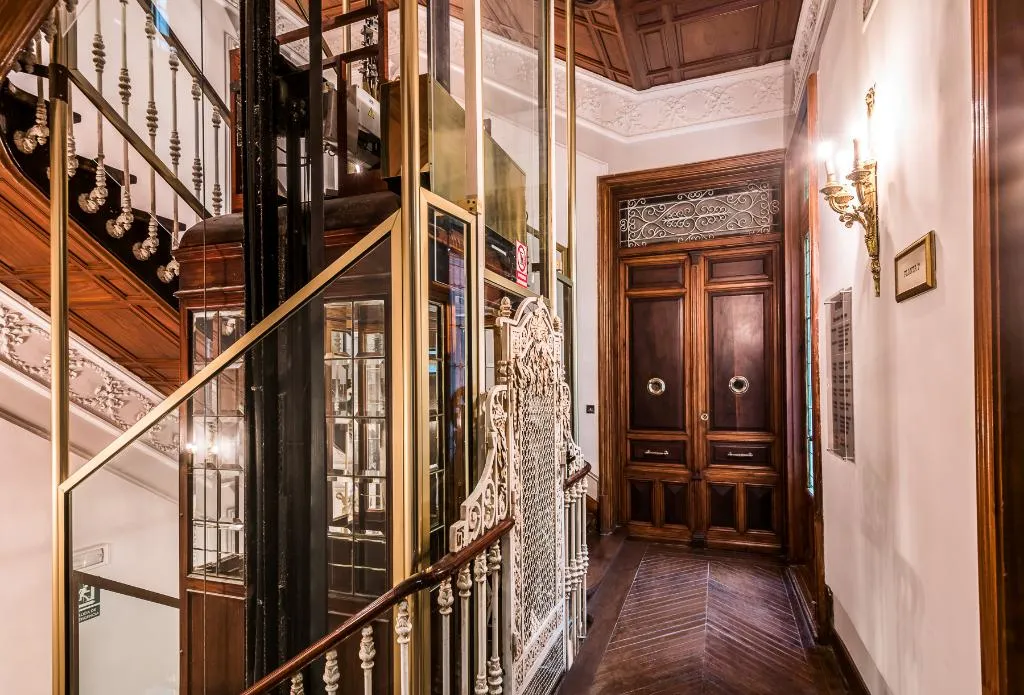 General view, Intelier Palacio de San Martín, Madrid