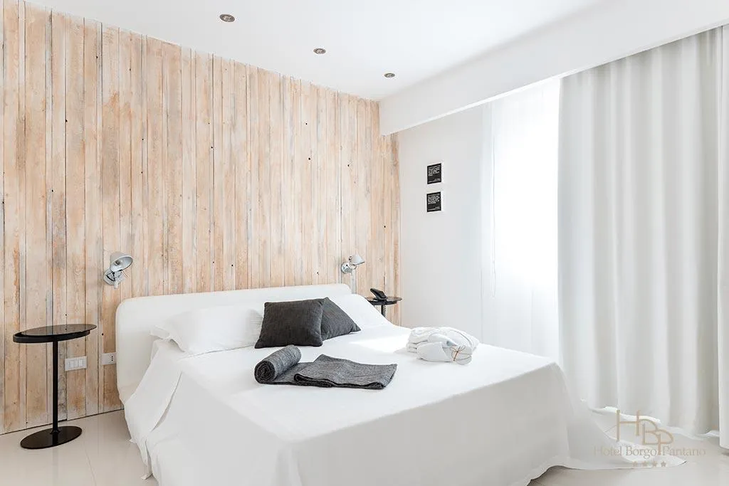 JUNIOR SUITE STANDARD Room, Hotel Borgo Pantano, Catania