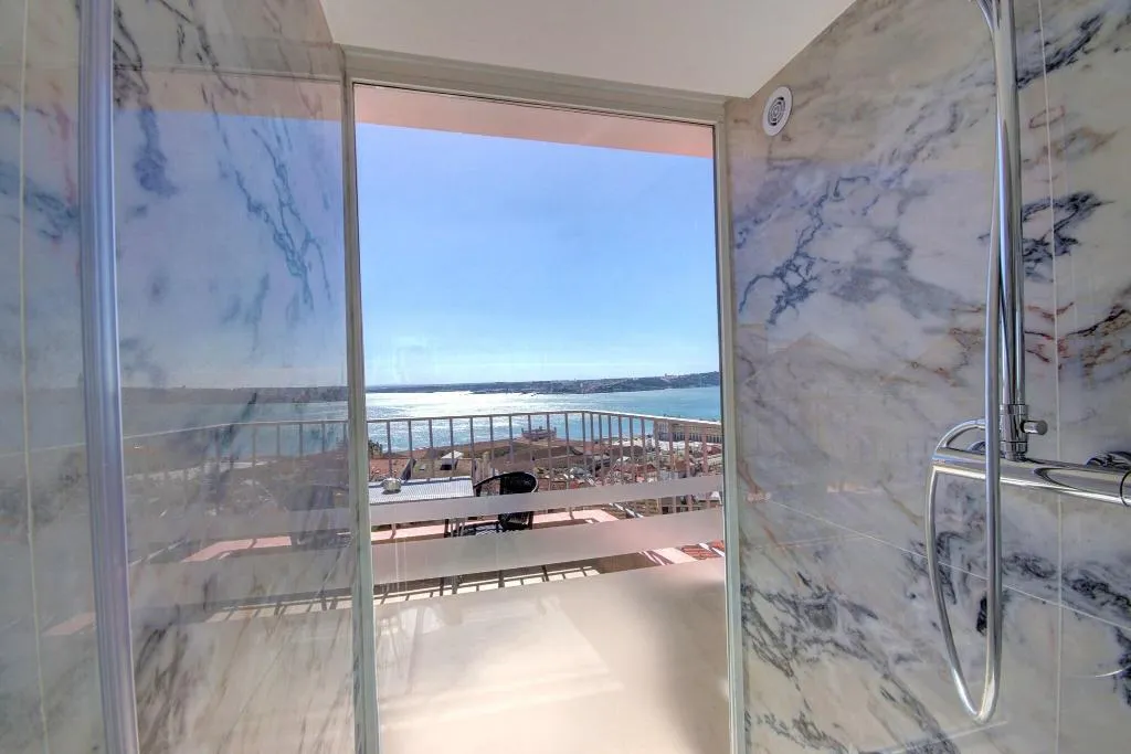 Room, Solar Dos Mouros, Lisbon