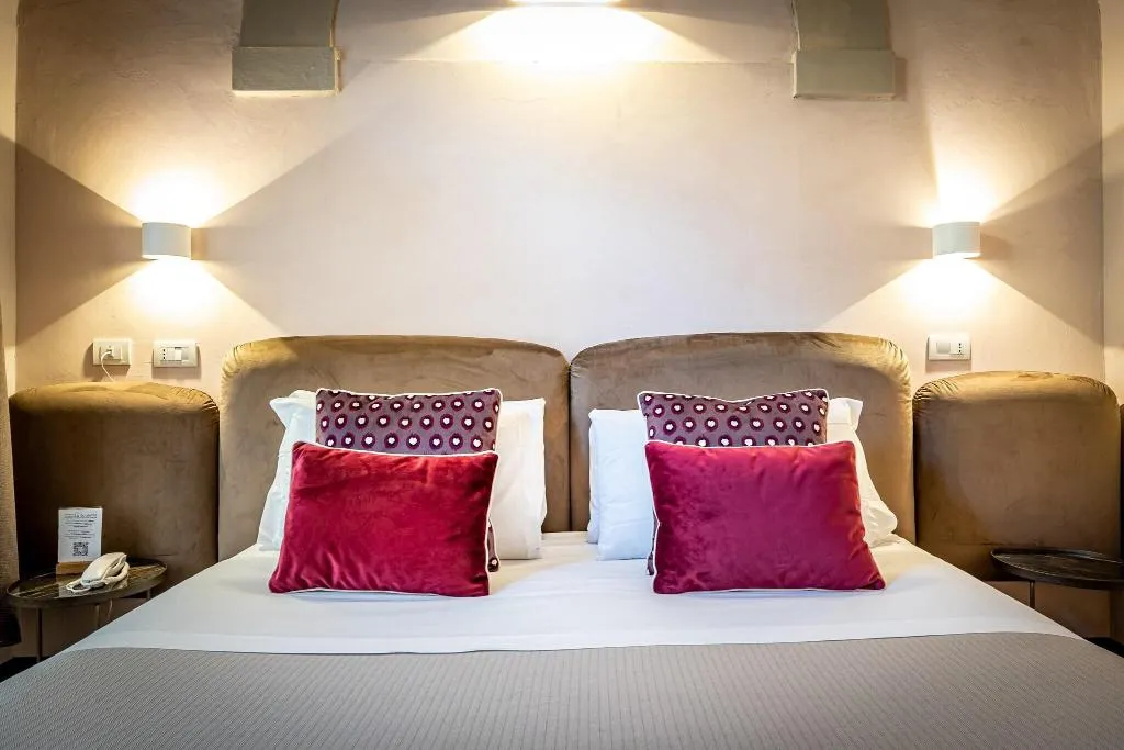 Double or Twin SUPERIOR GARDEN VIEW Room, Hotel La Scaletta, Florence