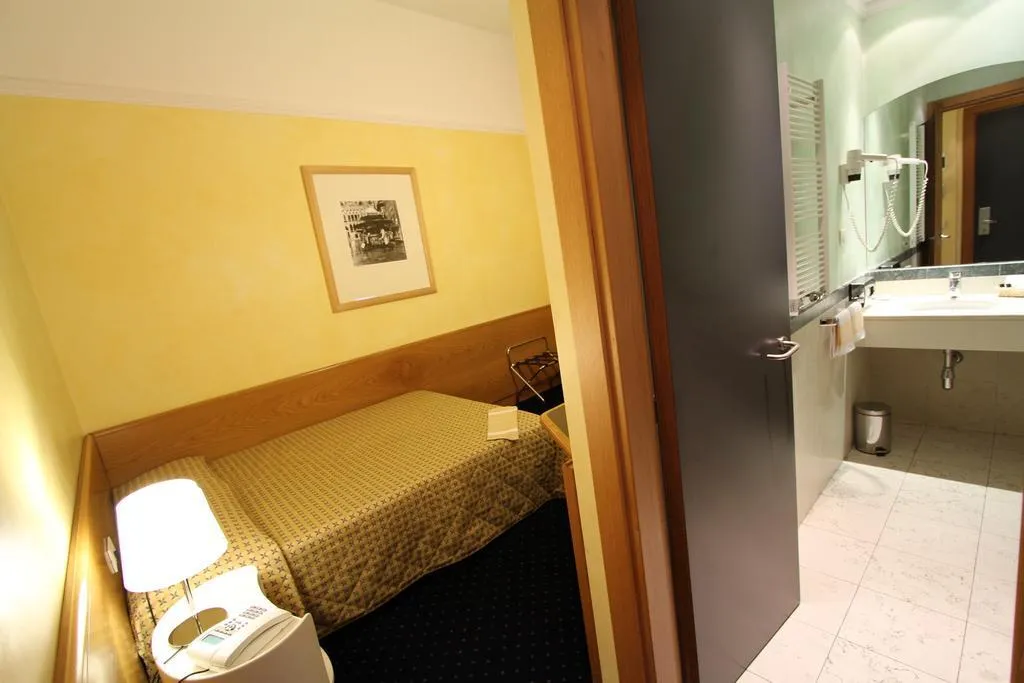 General view, Club Hotel Milan, Milan