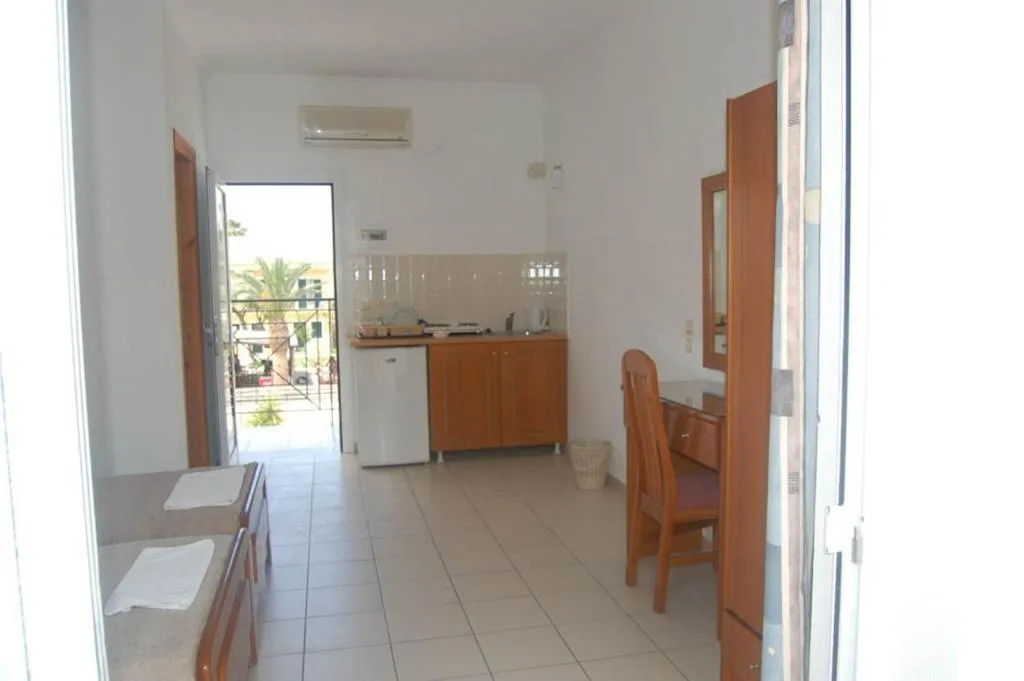 TRIPLE SIDE SEA VIEW Room, Complex Lemon Grove, Corfu