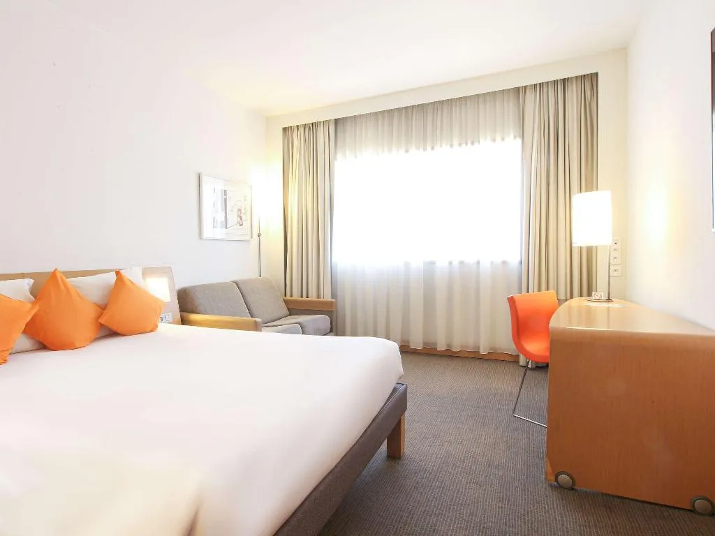 SUITE EXECUTIVE Room, Novotel Tunis, Tunisia