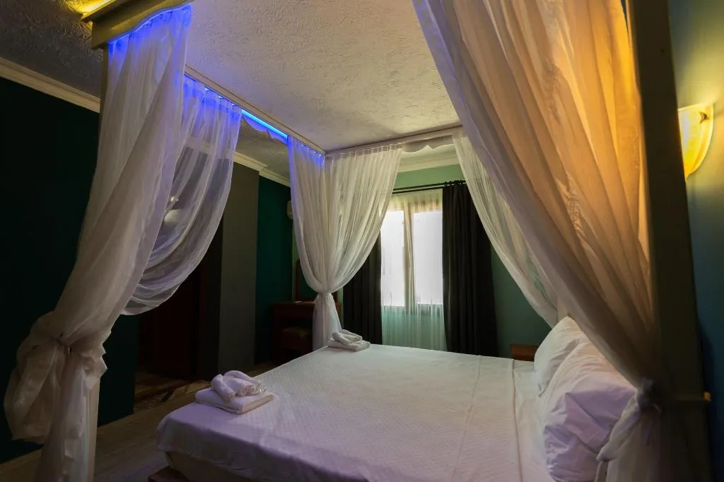 Room, Rebetika Boutique, Izmir