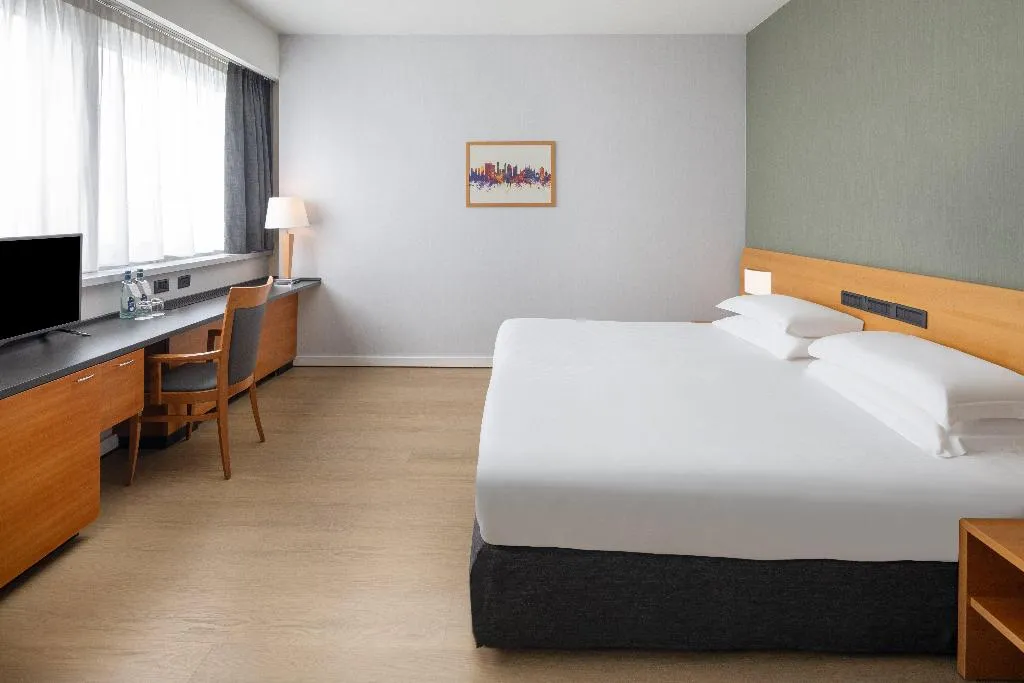 Room STANDARD Room, Crowne Plaza Milan Linate, Milan