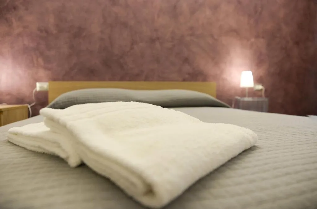 Room, San Marciano, Catania