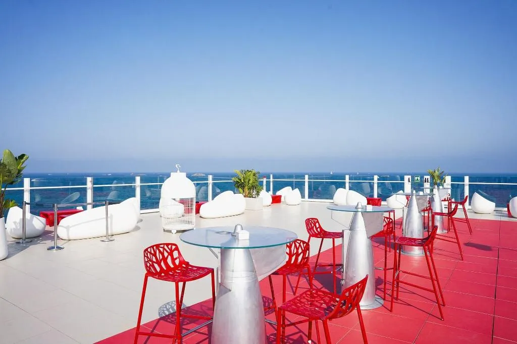 Terrace, Ushuaia Ibiza Beach Hotel – Adults Only, Ibiza
