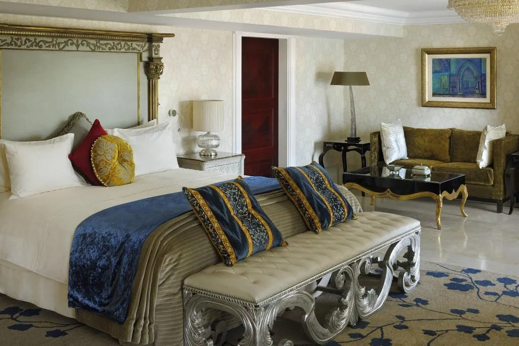Room, Cairo Marriott hotel & Omar Khayyam Casino, Cairo