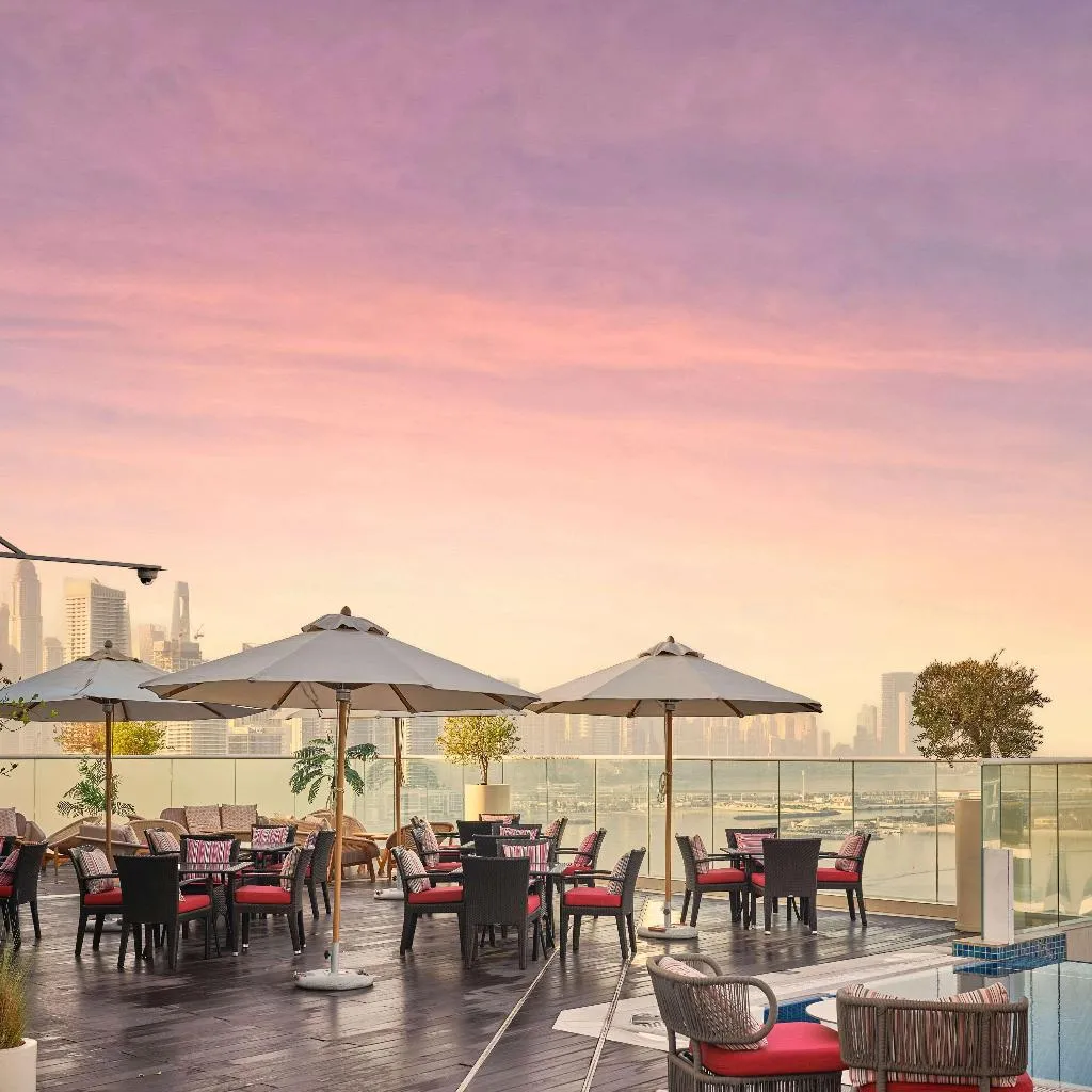Bar, NH Collection Dubai The Palm, Dubai