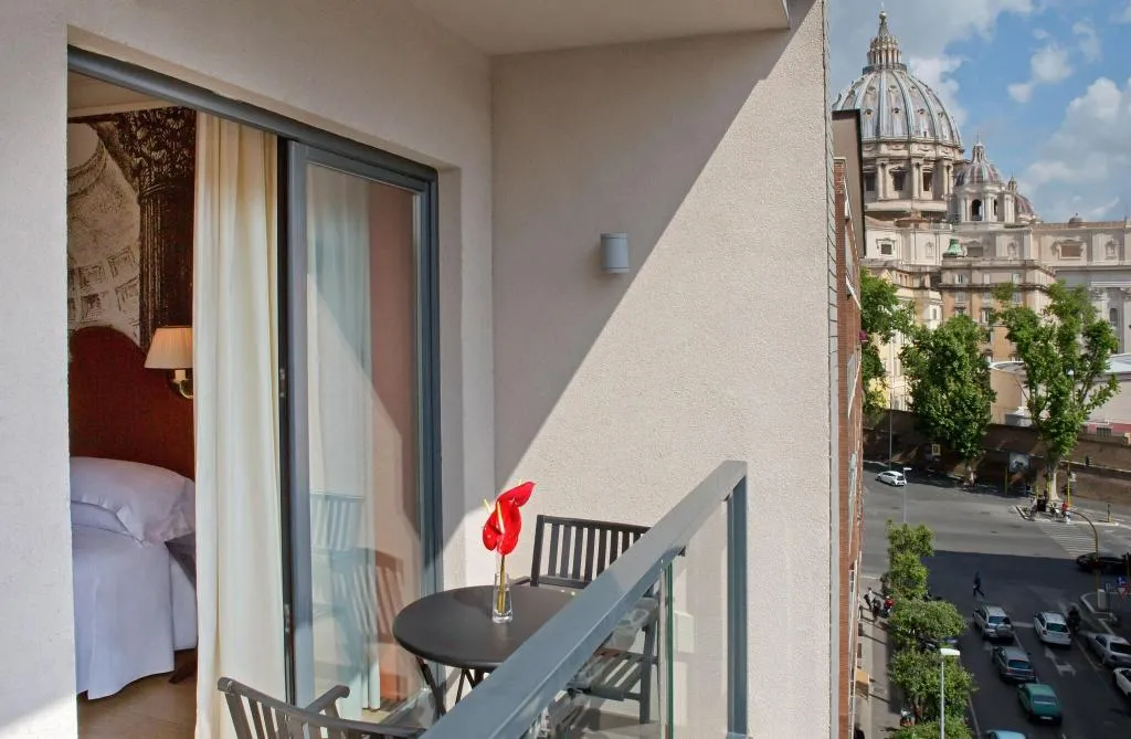Double or Twin DELUXE Room, Starhotels Michelangelo Roma, Rome