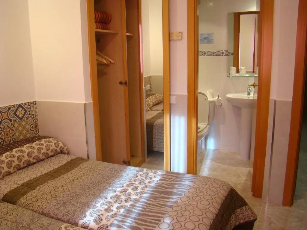 Room, Hostal Baler, Barcelona