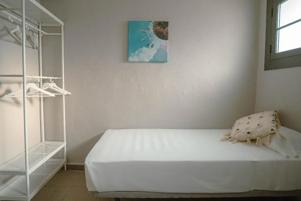APARTMENT CAPACITY 9 Room, Smartr Barcelona Ramblas, Barcelona