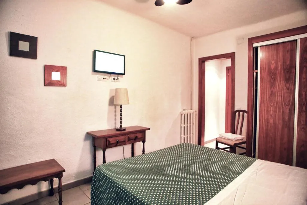 Room, Hostal Isabel, Costa Brava